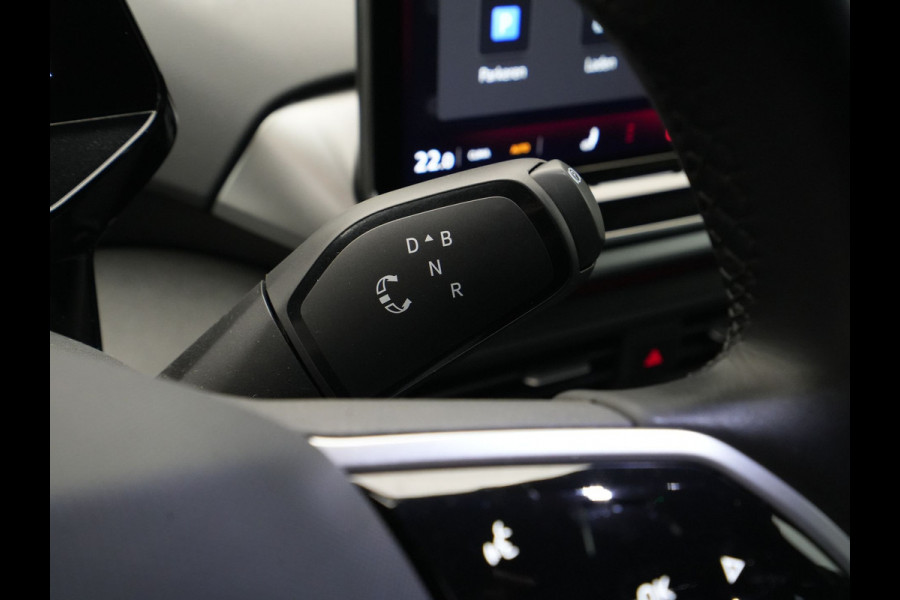 Volkswagen ID.5 Pro Business 77 kWh 286pk Navigatie Camera Stoelverwarming Acc 246