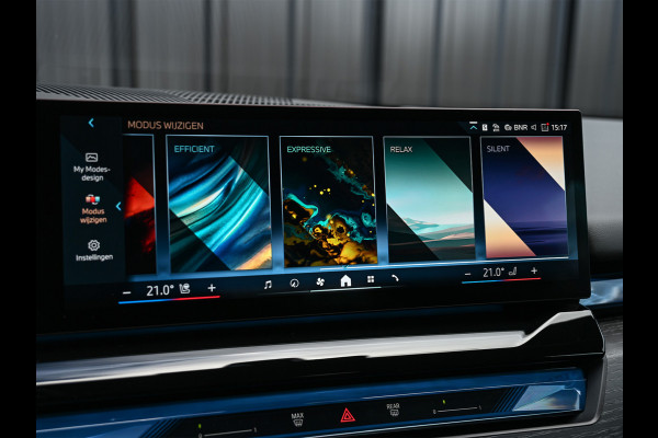 BMW 5 Serie Touring 530e xDRIVE | M-SPORT PRO | HARMAN / KARDON | COMFORT ACCESS | TREKHAAK | SHADOW-LINE | DAB+ | ICONIC GLOW | ADAPTIVE LE