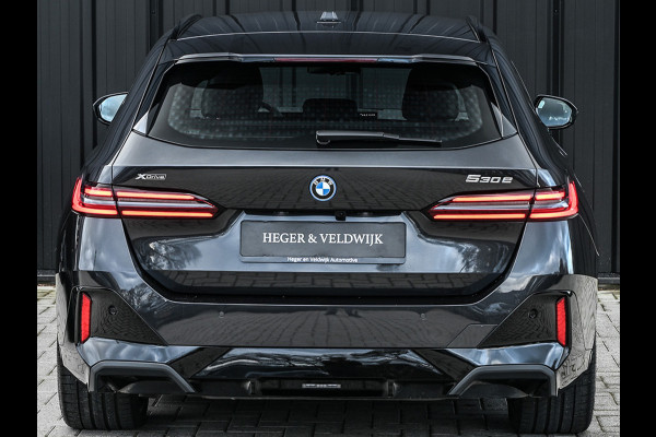 BMW 5 Serie Touring 530e xDRIVE | M-SPORT PRO | HARMAN / KARDON | COMFORT ACCESS | TREKHAAK | SHADOW-LINE | DAB+ | ICONIC GLOW | ADAPTIVE LE