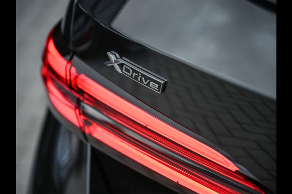 BMW 5 Serie Touring 530e xDRIVE | M-SPORT PRO | HARMAN / KARDON | COMFORT ACCESS | TREKHAAK | SHADOW-LINE | DAB+ | ICONIC GLOW | ADAPTIVE LE