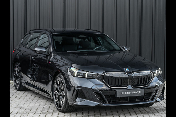 BMW 5 Serie Touring 530e xDRIVE | M-SPORT PRO | HARMAN / KARDON | COMFORT ACCESS | TREKHAAK | SHADOW-LINE | DAB+ | ICONIC GLOW | ADAPTIVE LE