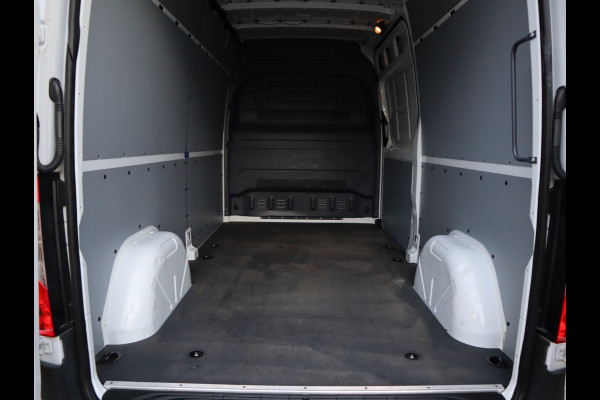 Mercedes-Benz eSprinter eSprinter 55 kWh 100% Elektrisch L2H2 - Camera - Airco