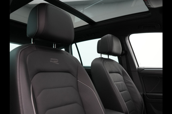 Volkswagen Tiguan 1.4 TSI eHybrid R-Line Business+ Plug In Hybrid 245pk Dealer O.H. PHEV | Panodak | Adaptive Cruise | 360 Camera | IQ Light | Lederen Stoelen Memory & Verwarmd | Apple Carplay | Stuur Verwarmd | Sfeerverlichting | Virtual | Navigatie | Blis | DAB |
