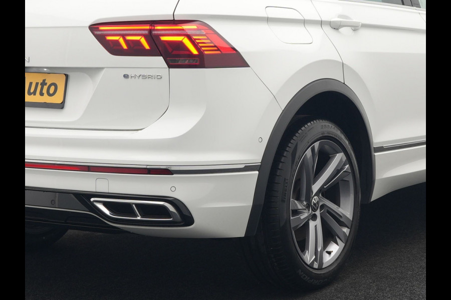 Volkswagen Tiguan 1.4 TSI eHybrid R-Line Business+ Plug In Hybrid 245pk Dealer O.H. PHEV | Panodak | Adaptive Cruise | 360 Camera | IQ Light | Lederen Stoelen Memory & Verwarmd | Apple Carplay | Stuur Verwarmd | Sfeerverlichting | Virtual | Navigatie | Blis | DAB |
