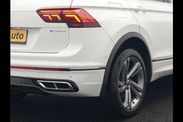 Volkswagen Tiguan 1.4 TSI eHybrid R-Line Business+ Plug In Hybrid 245pk Dealer O.H. PHEV | Panodak | Adaptive Cruise | 360 Camera | IQ Light | Lederen Stoelen Memory & Verwarmd | Apple Carplay | Stuur Verwarmd | Sfeerverlichting | Virtual | Navigatie | Blis | DAB |
