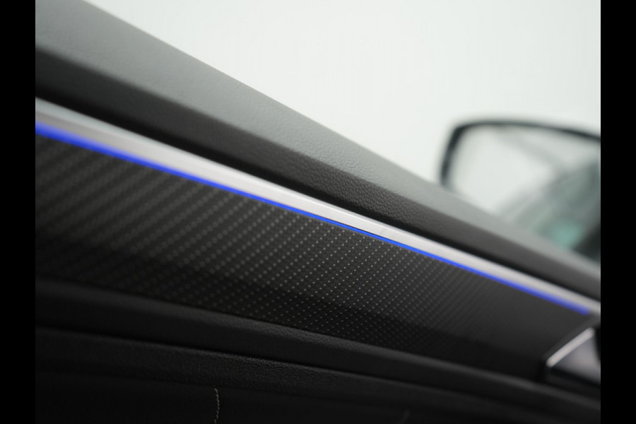 Volkswagen Tiguan 1.4 TSI eHybrid R-Line Business+ Plug In Hybrid 245pk Dealer O.H. PHEV | Panodak | Adaptive Cruise | 360 Camera | IQ Light | Lederen Stoelen Memory & Verwarmd | Apple Carplay | Stuur Verwarmd | Sfeerverlichting | Virtual | Navigatie | Blis | DAB |