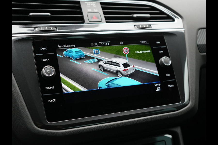 Volkswagen Tiguan 1.4 TSI eHybrid R-Line Business+ Plug In Hybrid 245pk Dealer O.H. PHEV | Panodak | Adaptive Cruise | 360 Camera | IQ Light | Lederen Stoelen Memory & Verwarmd | Apple Carplay | Stuur Verwarmd | Sfeerverlichting | Virtual | Navigatie | Blis | DAB |