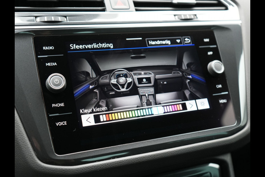 Volkswagen Tiguan 1.4 TSI eHybrid R-Line Business+ Plug In Hybrid 245pk Dealer O.H. PHEV | Panodak | Adaptive Cruise | 360 Camera | IQ Light | Lederen Stoelen Memory & Verwarmd | Apple Carplay | Stuur Verwarmd | Sfeerverlichting | Virtual | Navigatie | Blis | DAB |