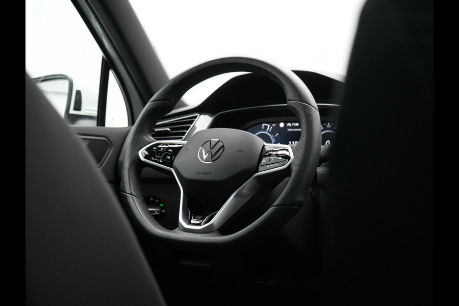 Volkswagen Tiguan 1.4 TSI eHybrid R-Line Business+ Plug In Hybrid 245pk Dealer O.H. PHEV | Panodak | Adaptive Cruise | 360 Camera | IQ Light | Lederen Stoelen Memory & Verwarmd | Apple Carplay | Stuur Verwarmd | Sfeerverlichting | Virtual | Navigatie | Blis | DAB |