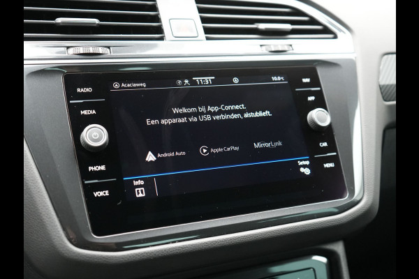 Volkswagen Tiguan 1.4 TSI eHybrid R-Line Business+ Plug In Hybrid 245pk Dealer O.H. PHEV | Panodak | Adaptive Cruise | 360 Camera | IQ Light | Lederen Stoelen Memory & Verwarmd | Apple Carplay | Stuur Verwarmd | Sfeerverlichting | Virtual | Navigatie | Blis | DAB |