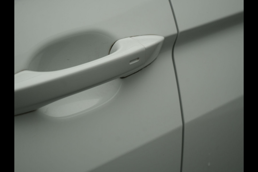 Volkswagen Tiguan 1.4 TSI eHybrid R-Line Business+ Plug In Hybrid 245pk Dealer O.H. PHEV | Panodak | Adaptive Cruise | 360 Camera | IQ Light | Lederen Stoelen Memory & Verwarmd | Apple Carplay | Stuur Verwarmd | Sfeerverlichting | Virtual | Navigatie | Blis | DAB |