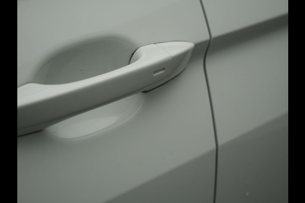 Volkswagen Tiguan 1.4 TSI eHybrid R-Line Business+ Plug In Hybrid 245pk Dealer O.H. PHEV | Panodak | Adaptive Cruise | 360 Camera | IQ Light | Lederen Stoelen Memory & Verwarmd | Apple Carplay | Stuur Verwarmd | Sfeerverlichting | Virtual | Navigatie | Blis | DAB |
