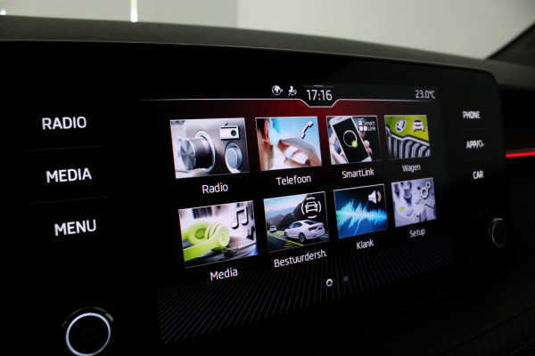 Škoda Fabia Škoda 1.0 TSI Monte Carlo > Zwart dak/Stoelverwarming/DSG/Apple Carplay/Android Auto