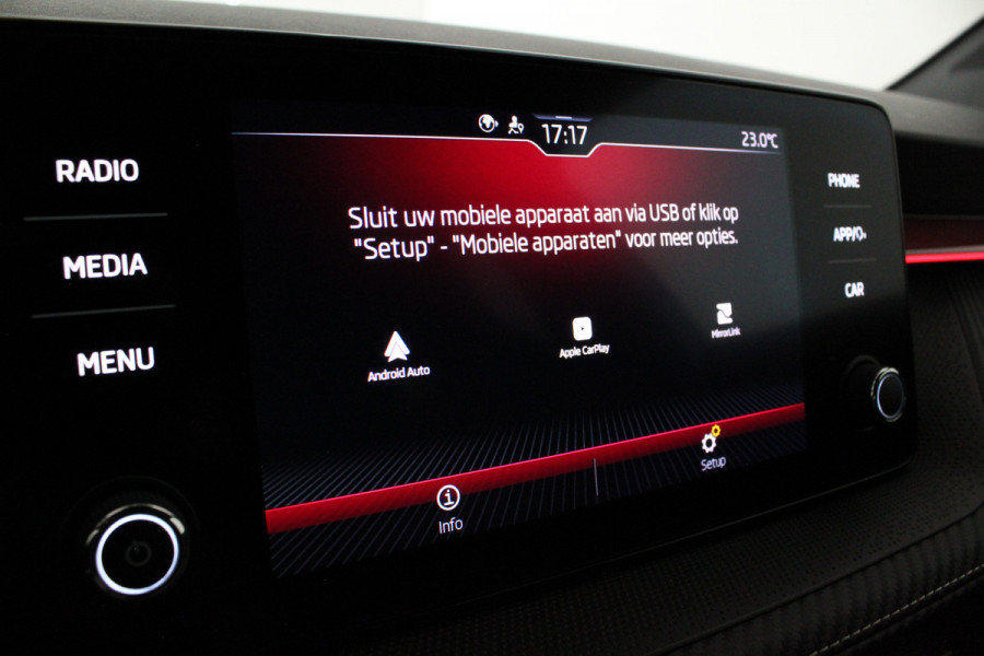 Škoda Fabia Škoda 1.0 TSI Monte Carlo > Zwart dak/Stoelverwarming/DSG/Apple Carplay/Android Auto