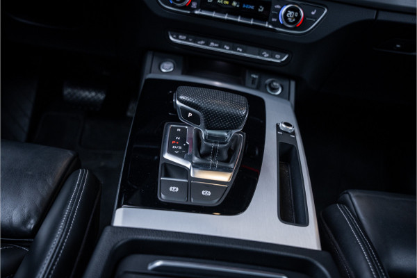 Audi Q5 Sportback 50 TFSI e S edition - Panorama | RS Seats | Luchtvering | B&O | Elek. Trekhaak | 360 Camera