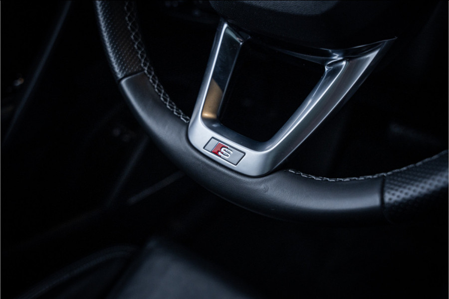Audi Q5 Sportback 50 TFSI e S edition - Panorama | RS Seats | Luchtvering | B&O | Elek. Trekhaak | 360 Camera