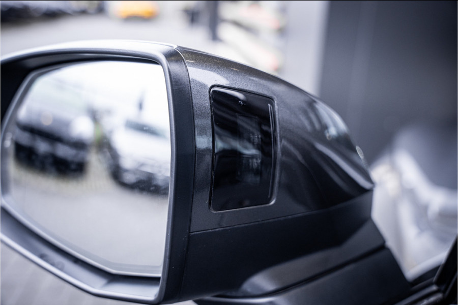 Audi Q5 Sportback 50 TFSI e S edition - Panorama | RS Seats | Luchtvering | B&O | Elek. Trekhaak | 360 Camera