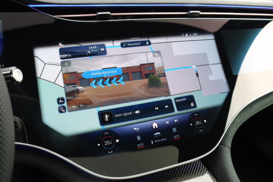 Mercedes-Benz EQE AMG 53 4MATIC+ 90 kWh | 72500,- Ex | MBUX Hyperscreen | Airmatic | Achterasbesturing | Distronic+ | Massage | Memory | Burmester | Stoelventilatie | HUD | Digital Light | Warmtepomp | Surround Camera |