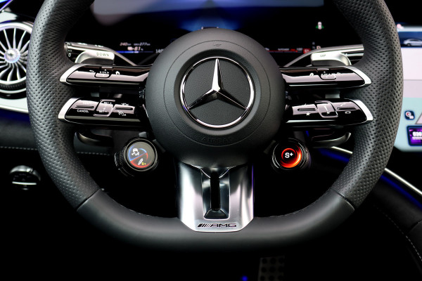Mercedes-Benz EQE AMG 53 4MATIC+ 90 kWh | 72500,- Ex | MBUX Hyperscreen | Airmatic | Achterasbesturing | Distronic+ | Massage | Memory | Burmester | Stoelventilatie | HUD | Digital Light | Warmtepomp | Surround Camera |