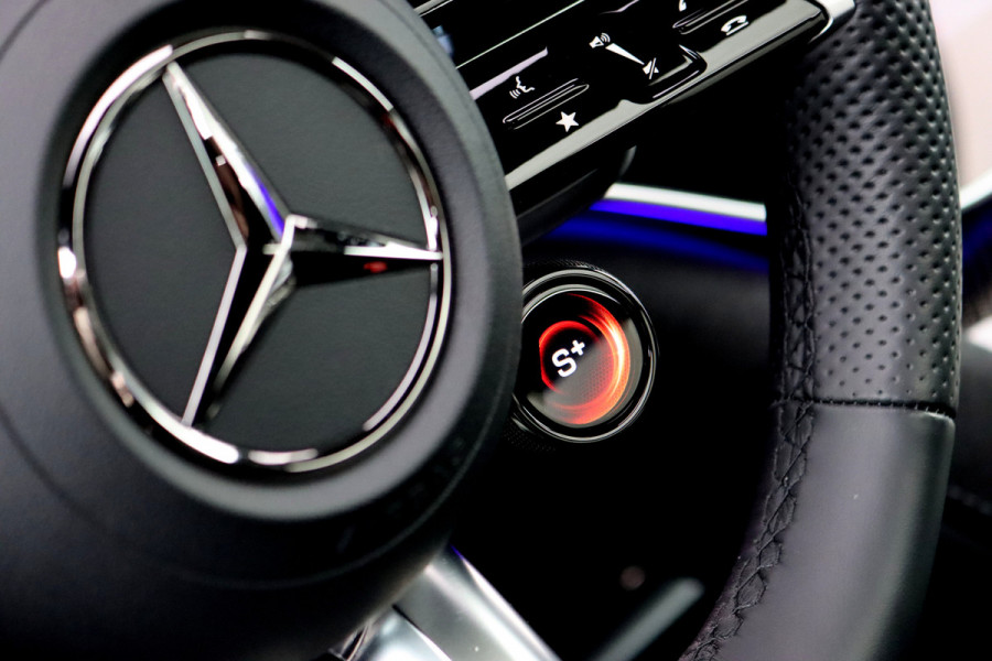 Mercedes-Benz EQE AMG 53 4MATIC+ 90 kWh | 72500,- Ex | MBUX Hyperscreen | Airmatic | Achterasbesturing | Distronic+ | Massage | Memory | Burmester | Stoelventilatie | HUD | Digital Light | Warmtepomp | Surround Camera |