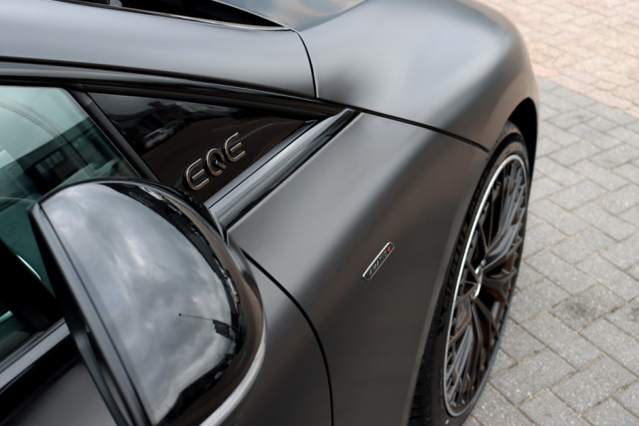 Mercedes-Benz EQE AMG 53 4MATIC+ 90 kWh | 72500,- Ex | MBUX Hyperscreen | Airmatic | Achterasbesturing | Distronic+ | Massage | Memory | Burmester | Stoelventilatie | HUD | Digital Light | Warmtepomp | Surround Camera |