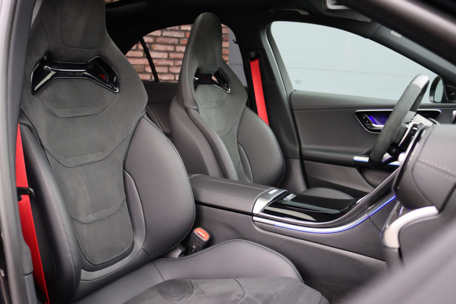 Mercedes-Benz C-Klasse AMG 63 S E Performance | 680 pk | Achterasbesturing | AMG Drivers Package | Distronic+ | Memory | Burmester | AMG Performance Stoelen | AMG-Aero Pakket | HUD | Digital Light |