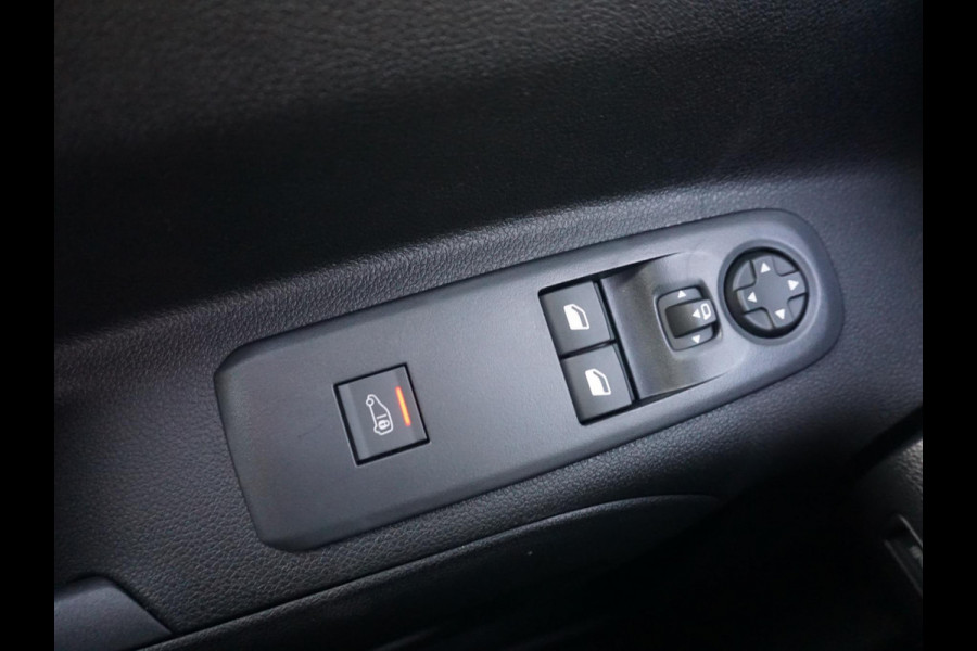 Peugeot e-Partner L2 50 kWh | 8 jaar garantie | Navigatie incl. Apple Carplay | camera's | parkeersensoren voor & achter | dodehoek detectie | Comfort stoel | rijklaarprijs