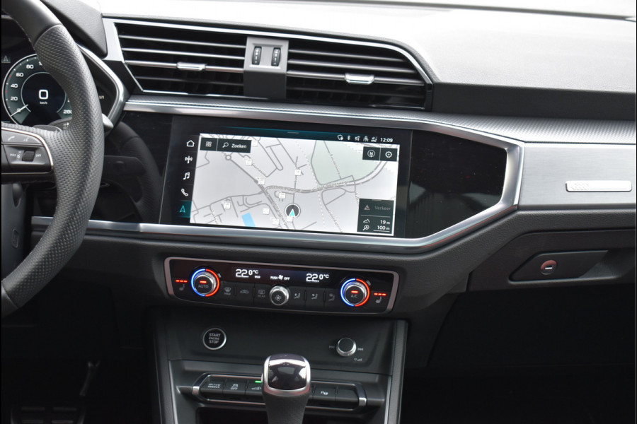 Audi Q3 Sportback 45 TFSI e S-Line 245 Pk Pano Memory Navi Leder Matrix Sonos Keyless Camera 20 Inch