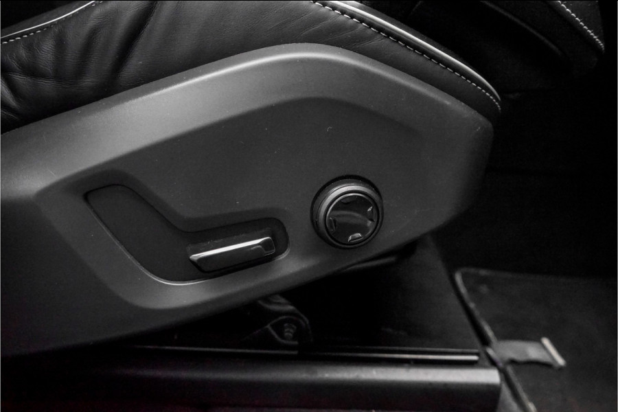 Volvo XC60 2.0 B4 Inscription R-Design Luchtvering ACC Trekhaak