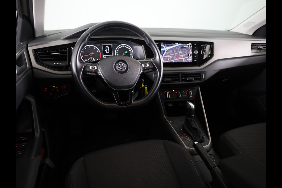 Volkswagen Polo 1.0 TSI Comfortline 95 PK | Automaat (DSG) | Navigatie | Parkeersensoren
