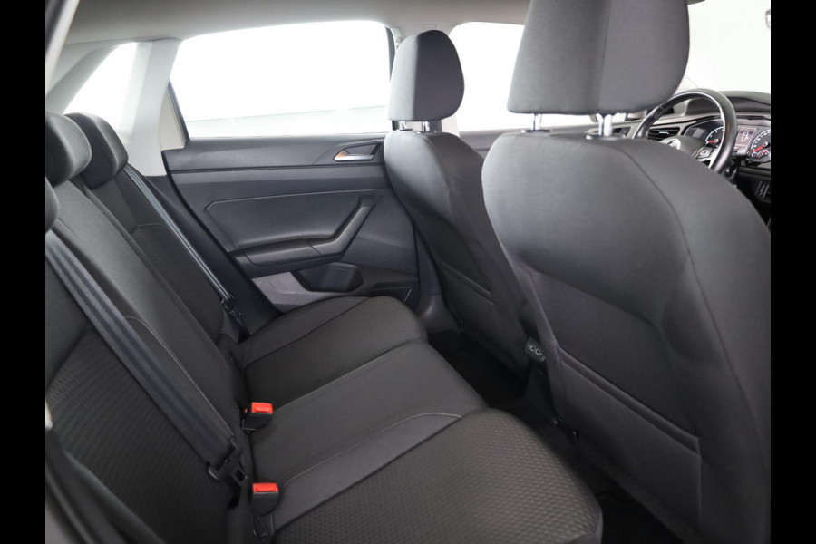 Volkswagen Polo 1.0 TSI Comfortline 95 PK | Automaat (DSG) | Navigatie | Parkeersensoren