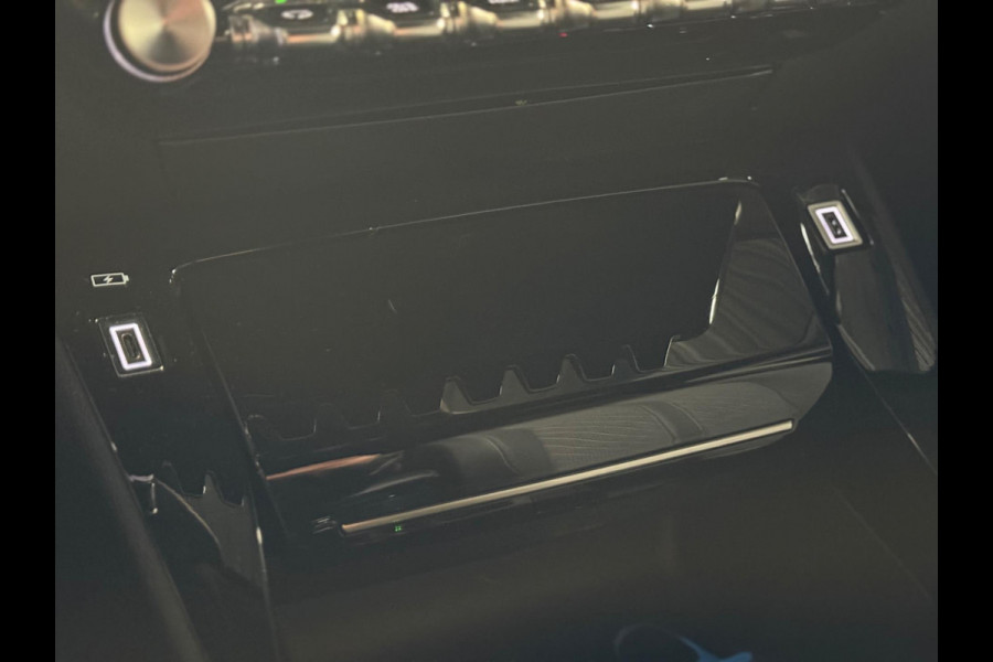 Peugeot 2008 1.2 PureTech 130 Allure | 360 camera | Keyless | Stoelverwarming | Navi | Cruise control | DAB