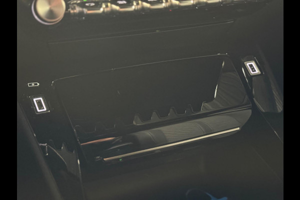 Peugeot 2008 1.2 PureTech 130 Allure | 360 camera | Keyless | Stoelverwarming | Navi | Cruise control | DAB