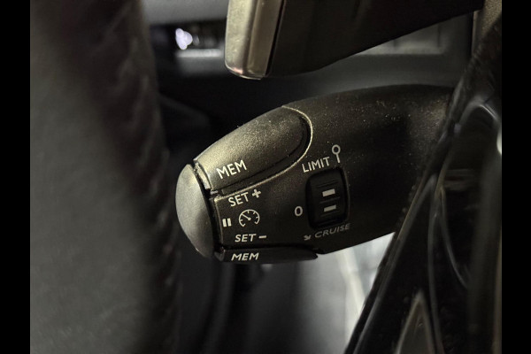 Peugeot 2008 1.2 PureTech 130 Allure | 360 camera | Keyless | Stoelverwarming | Navi | Cruise control | DAB