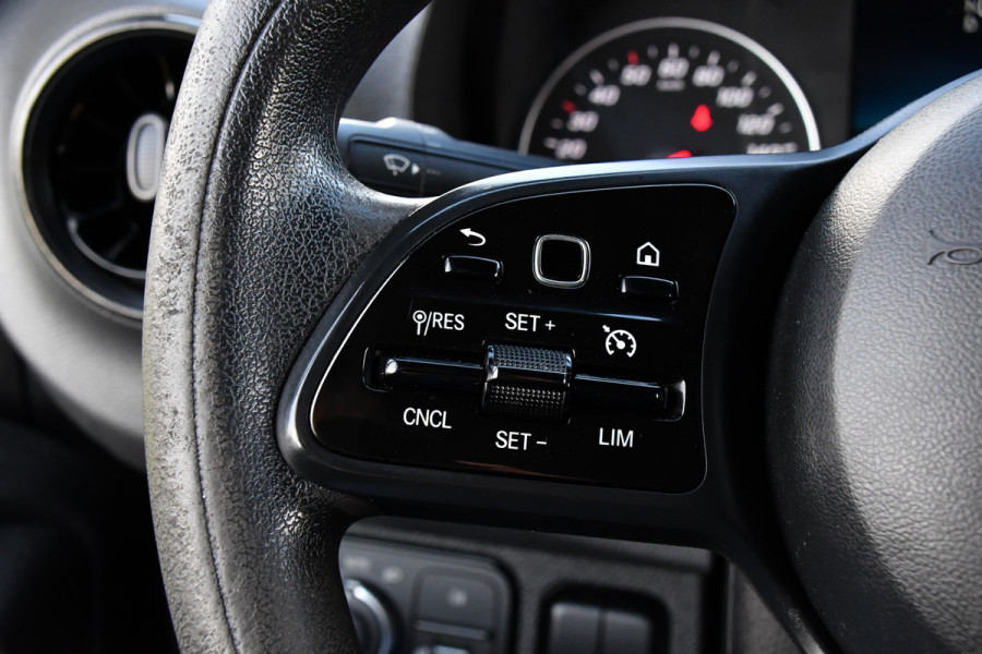 Mercedes-Benz Sprinter 319 1.9 CDI L2H2 RWD AMG Edition Camera, Cruise, Carplay, 190pk, Automaat, Multimedia, LED, Stoelverwarming, Standkachel, Uniek!