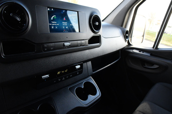 Mercedes-Benz Sprinter 319 1.9 CDI L2H2 RWD AMG Edition Camera, Cruise, Carplay, 190pk, Automaat, Multimedia, LED, Stoelverwarming, Standkachel, Uniek!
