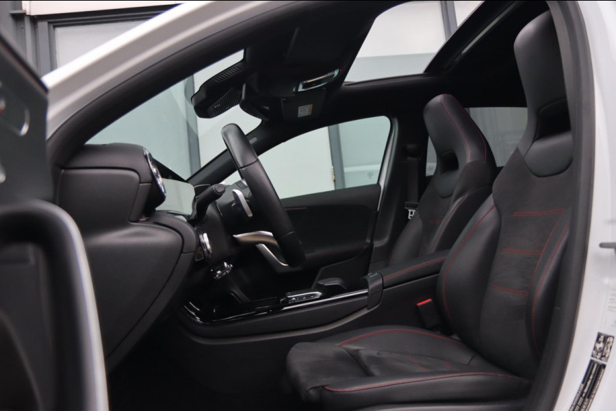 Mercedes-Benz A-Klasse 250 AMG / PANODAK / MEMORY / BURMESTER / DEALER SERVICE