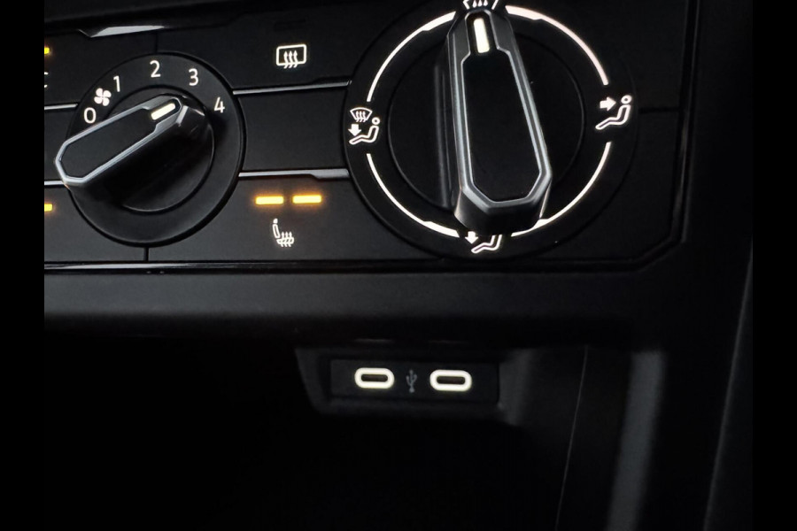 Volkswagen Taigo 1.0 TSI Life DSG CarPlay Camera Trekhaak LaneAssistCruise Garantie LED