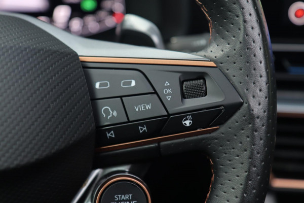 CUPRA Leon Sportstourer 1.4 e-Hybrid VZ Copper / PANODAK / KEYLESS / VOLLEDIG UITGEVOERD!