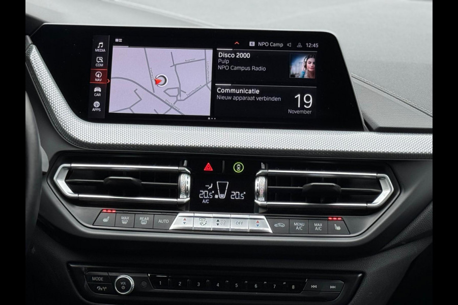 BMW 1-serie 118i High Executive Edition Sport line, digidash, stoelverwarming, 1 e eigenaar, NL auto met nationale auto pas ,