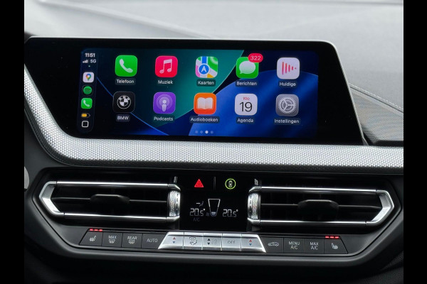 BMW 1-serie 118i High Executive Edition Sport line, digidash, stoelverwarming, 1 e eigenaar, NL auto met nationale auto pas ,