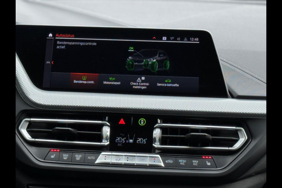 BMW 1-serie 118i High Executive Edition Sport line, digidash, stoelverwarming, 1 e eigenaar, NL auto met nationale auto pas ,
