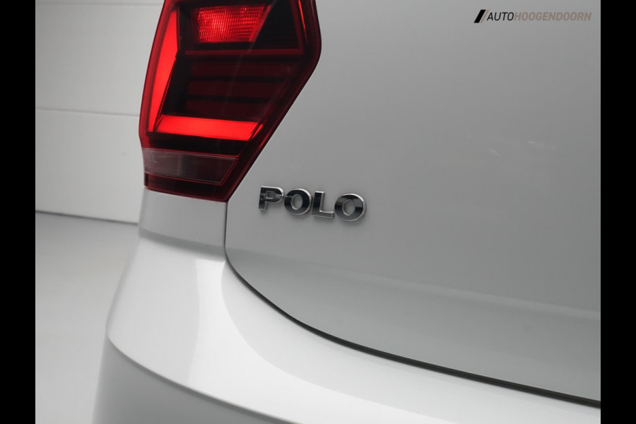 Volkswagen Polo 1.0 TSI Comfortline deluxe (APPLE CARPLAY,LED,ADAPTIVE CRUISE,COMFORT-STOELEN,PDC,LM-VELGEN,NIEUWE APK)