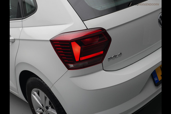 Volkswagen Polo 1.0 TSI Comfortline deluxe (APPLE CARPLAY,LED,ADAPTIVE CRUISE,COMFORT-STOELEN,PDC,LM-VELGEN,NIEUWE APK)
