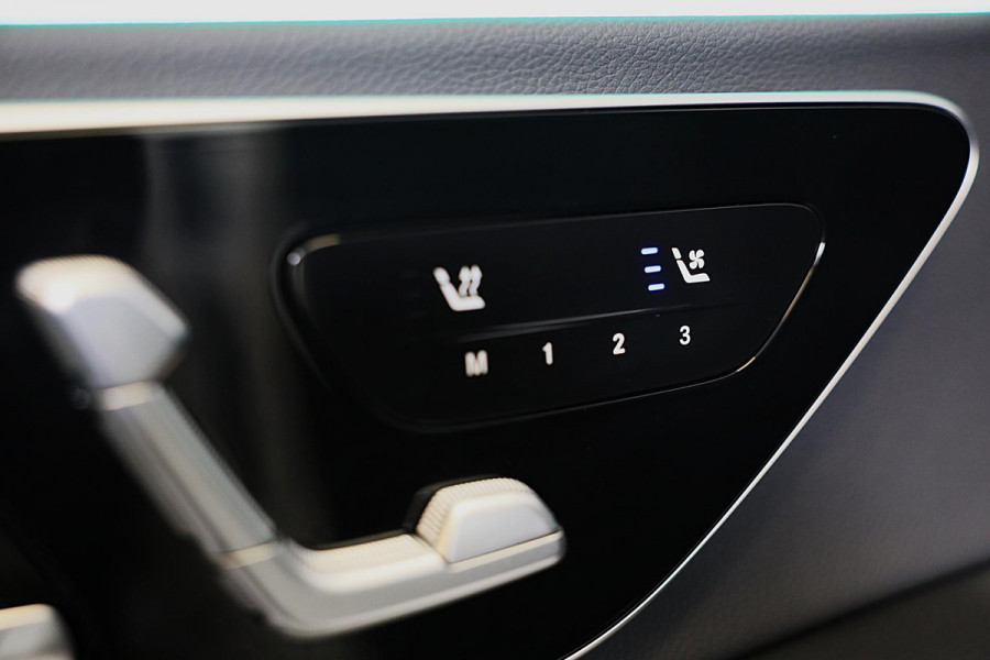 Mercedes-Benz E-Klasse 400 e 4MATIC AMG 53 Look / Hyperscreen / Massage / Burmester / Head Up / 360 Camera / Leder / Pano / 20 Inc