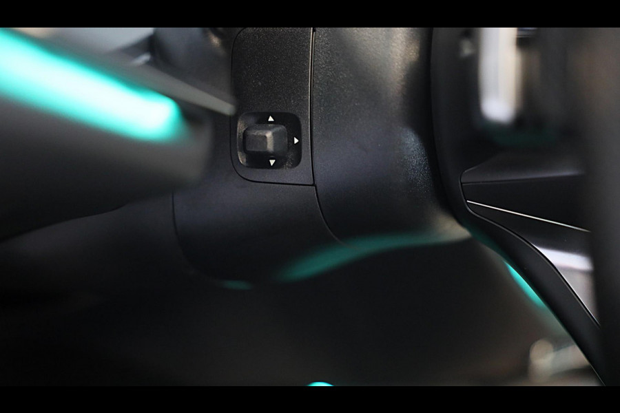 Mercedes-Benz E-Klasse 400 e 4MATIC AMG 53 Look / Hyperscreen / Massage / Burmester / Head Up / 360 Camera / Leder / Pano / 20 Inc