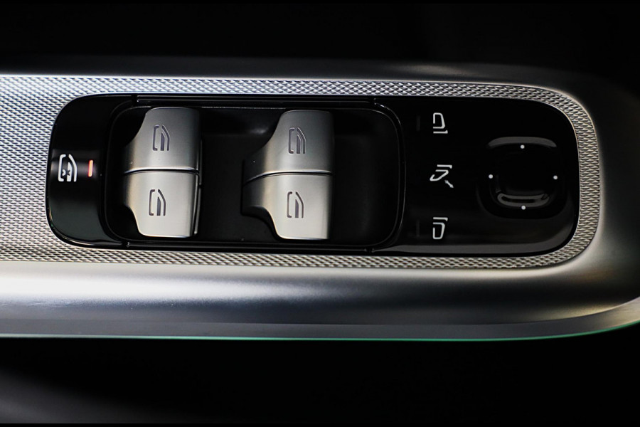 Mercedes-Benz E-Klasse 400 e 4MATIC AMG 53 Look / Hyperscreen / Massage / Burmester / Head Up / 360 Camera / Leder / Pano / 20 Inc