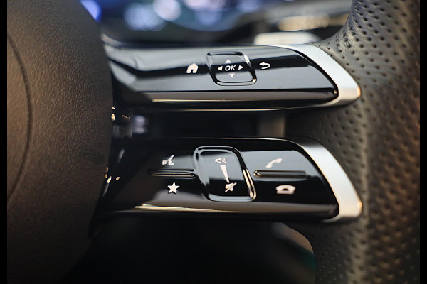 Mercedes-Benz E-Klasse 400 e 4MATIC AMG 53 Look / Hyperscreen / Massage / Burmester / Head Up / 360 Camera / Leder / Pano / 20 Inc