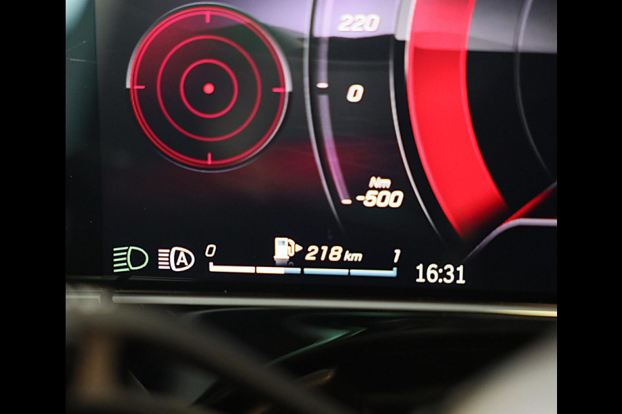 Mercedes-Benz E-Klasse 400 e 4MATIC AMG 53 Look / Hyperscreen / Massage / Burmester / Head Up / 360 Camera / Leder / Pano / 20 Inc