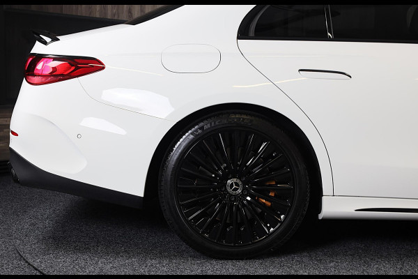 Mercedes-Benz E-Klasse 400 e 4MATIC AMG 53 Look / Hyperscreen / Massage / Burmester / Head Up / 360 Camera / Leder / Pano / 20 Inc
